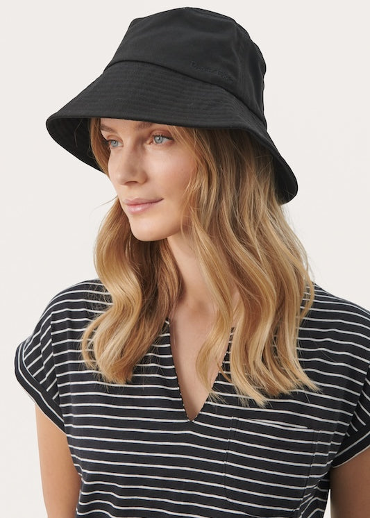 Part Two - Groa hattu, black