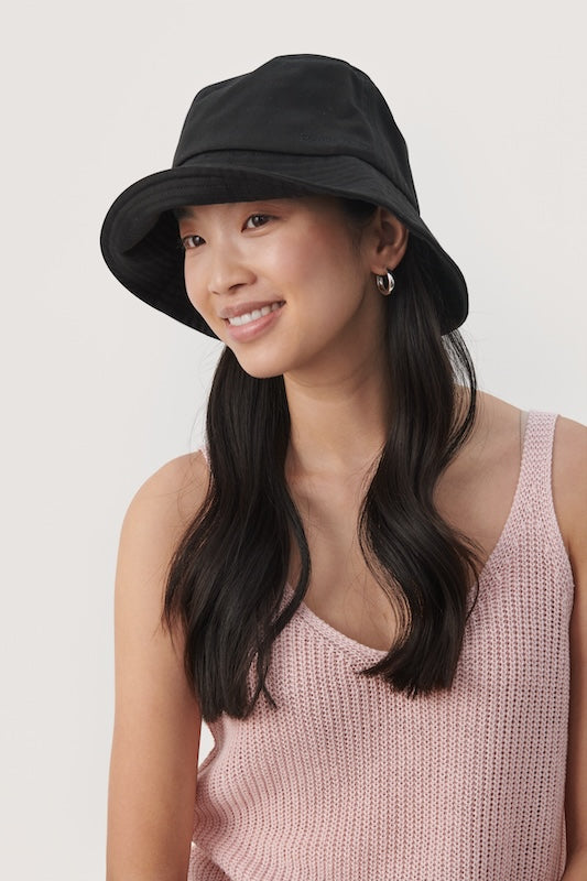 Part Two - Groa hattu, black