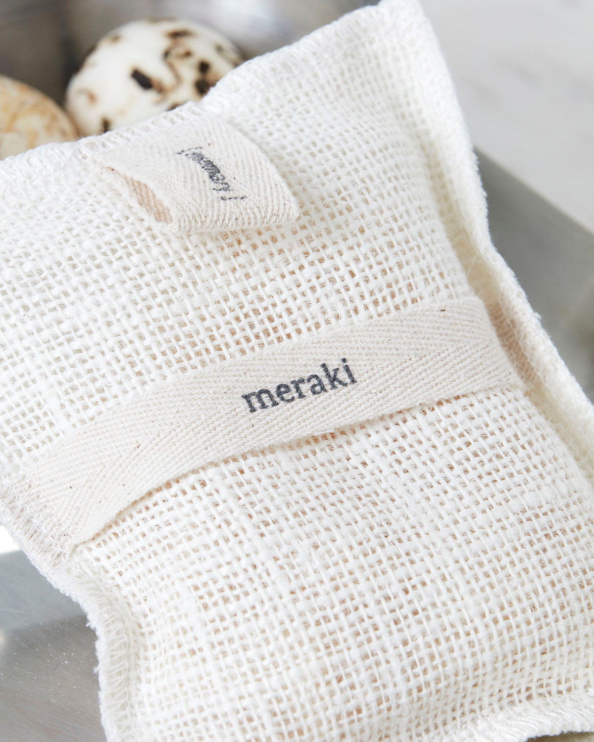 Meraki - kuoriva kylpytyyny