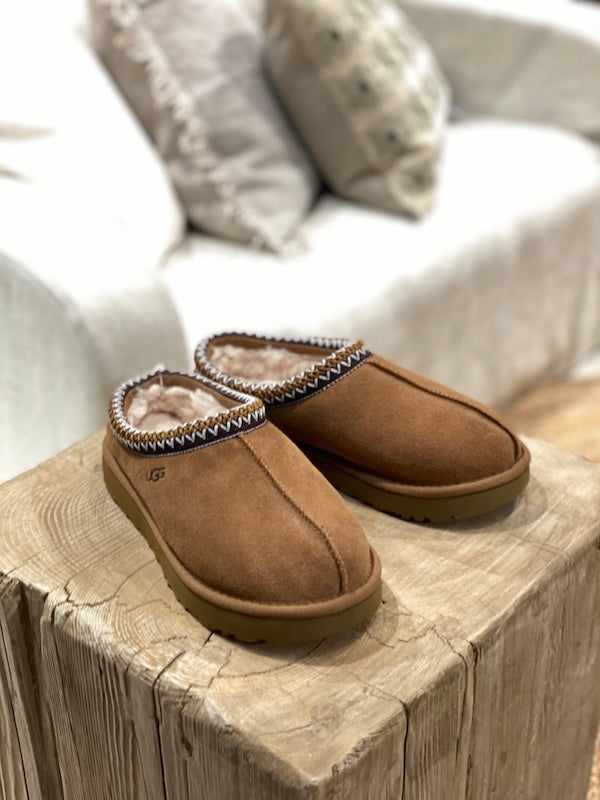 UGG - Tasman slipper, kastanja